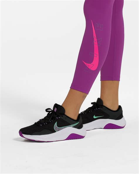 nike training legend essential 3.